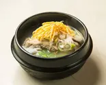 参鶏湯(サムゲタン) Samgyetang女性に大人気！（韓国料理 自起屋）
