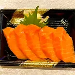 サーモン刺（【元祖】でか盛り海鮮問屋 すすきの店）