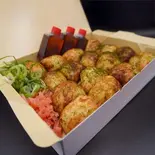 明石焼風たこ焼き 16個 16-Pieces Akashi Grilled Takoyaki(【ふわとろたこ焼き】あずまや西横浜店)