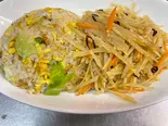 じゃがいもの千切りの黒酢炒めチャーハン丼（康楽）