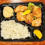 唐揚げ弁当（うどんのだし香るゆるりとする居酒屋）