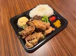 唐揚げ弁当(肉タレ屋 なんばBAL店)