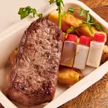 「塊肉ステーキ サーロイン 150g」 Sirloin steak (150g)（～フランスで人気の塊肉ステーキの名店～ 肉ビストロ サクレフルール日本橋）