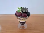 季節の黒葡萄DXパフェ（Fruit Chef The SHOP）