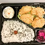 [最高金賞受賞]ももからあげ弁当4個入り（鶏笑下赤塚店）