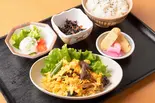 きくらげと玉子炒め弁当(御徒町小町食堂)