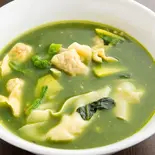 ほうれん草ワンタン（本場のインドカレー Sapana）