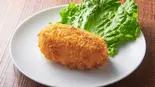 カニクリームコロッケ(1個) Crab Cream Croquettes (1 Pieces)（スパゲティの店『神田ナポリタン』 札幌東店）