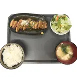 やわらかい角煮定食(居酒屋福盛)
