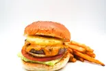 ハワイアンチーズバーガー（BOSSA BURGER）