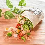 【低糖質】 クラシックシーザーサラダブリトー 【Low-Carb】 Classic Caesar Salad Burrito（チョップドサラダ専門店 フィットグリーン 新宿 Chopped Salad FitGreen Shinjuku）