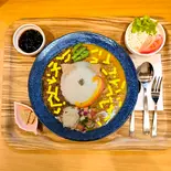 チーズあいがけスパイスカレーセット（大社のまねき）