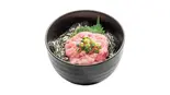 ミニねぎとろ丼（つけ麵とまぜそばの店【米粉入り麺 穂の香】 大宮桜木町店）