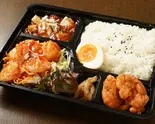 とくとく弁当A-3 エビと玉子のチリソース炒め（山東菜館）