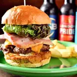 ベーコンチーズバーガー【ポテト付きのセット】(THE GRABBER hamburger pub)