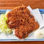【ばん定番料理】レバカツ（もつ焼きばん 高田馬場店）