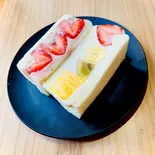 MIXフルーツサンド&旬のいちごチョコサンド(Morning Fellow神楽坂)
