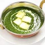 ほうれん草パニールカレー・Sag Paneer Curry（インドダイニング＆バー サティーSATHI）