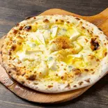 クアトロフォルマッジ【M】 (約25cm)（ピザ＆ワッフル バスターズ (PIZZA＆WAFFLE BUSTERS)）