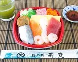 ちらし丼（海鮮丼専門店 丼丸 岸里店）