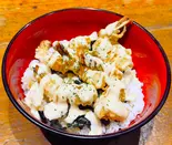 プリえび天丼の特製マヨソースがけ(餃子工房ちびすけ 梅田総本店)