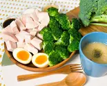 大満足サイズ(480g)＆オニポタスープ＆やみつき玉子※ディップソース3個推奨（やみつき国産鶏胸肉＆ブロッコリー）