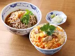 たぬきそば【冷・温】と親子丼〔小〕セット（どんまつ 下高井戸）