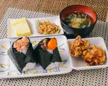戸越屋名物“戸越丸”(唐揚げ)セット（米がおいしいおにぎり戸越屋渋谷道玄坂店）