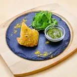 サモサ1こ Samosa 1pcs(スパイスヘブン新宿)