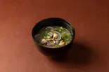 しじみの味噌汁（【炭火焼き】柔らかヘルシー肉のり弁ハラミ太郎 元住吉店）