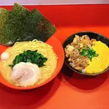 ラーメン+豚飯(横浜家系ラーメン赤家人形町店)