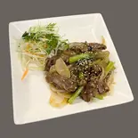 牛肉のスタミナ焼き Stamina-Style Grilled Beef(中国料理 みんらく)