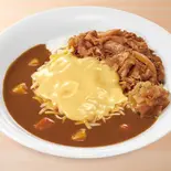 チーズ牛カレー Pork Curry Rice w/ Beef & Cheese（すき家 中村黄金通店）
