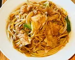昭和の懐かしいモリモリ焼きそば（立ち呑みラッキー）