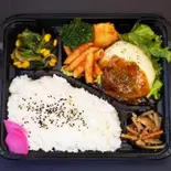 チーズバーグ弁当(おべんと にゅーるーつ)