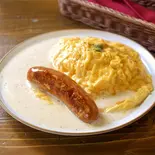 でっかいソーセージクリームオムライス(オムライス専門店リトルヤミー)