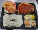 トンカツ唐あげ弁当（唐揚げ・お弁当 とり心）