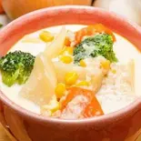 たっぷり野菜のクリームコーンスープ Cream Corn Soup with Vegetables(RajaVetta 池尻店)