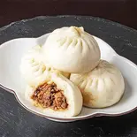 郭さんの豚包子(4個入り)Chinese steamed bun (pork)（黒毛和牛すきやき丼 前田 弘明寺店）
