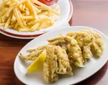 手羽先とポテトの盛り合わせ Tebasaki patato(ビンティ)