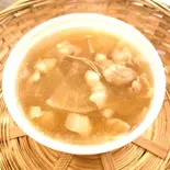 豚汁（魚屋のおむすび丸徳）