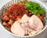 【鶏もも肉】特製豚角煮のルーローハン (Chicken Thigh) Lu Rou Fan（魯肉食堂(ルーローショクドウ) 名楽町店）