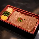 松阪牛A5特上カルビ弁当 塩(野毛焼肉Taro)