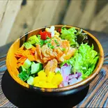 天然黒みる貝のPOKEBOWL（新鮮本マグロとたっぷり野菜POKEBOWL カナロア 押上店）