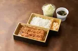 車海老フライ弁当<味噌汁付>（とんかつまい泉 青山本店）