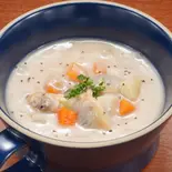 アサリと小柱のクラムチャウダー（カフェバルKei）