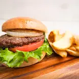 ハンバーガー【ポテト付き】（MR.）