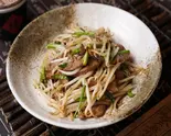 ニラレバ炒め（天津家庭料理 一味一厨）