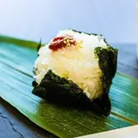 〇梅 Plum（魚屋のおむすび丸徳）