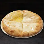 チーズナン Cheese Naan（カリカダイニング＆バー(インド料理)）